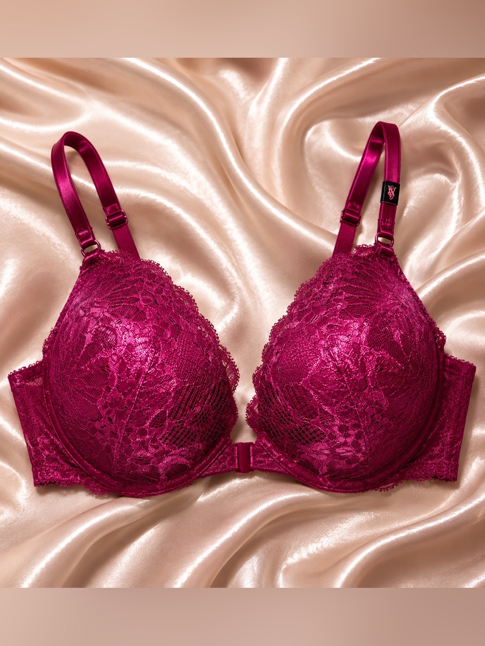 NWT Victoria’s Secret Front-Close Lace Push-Up Bra